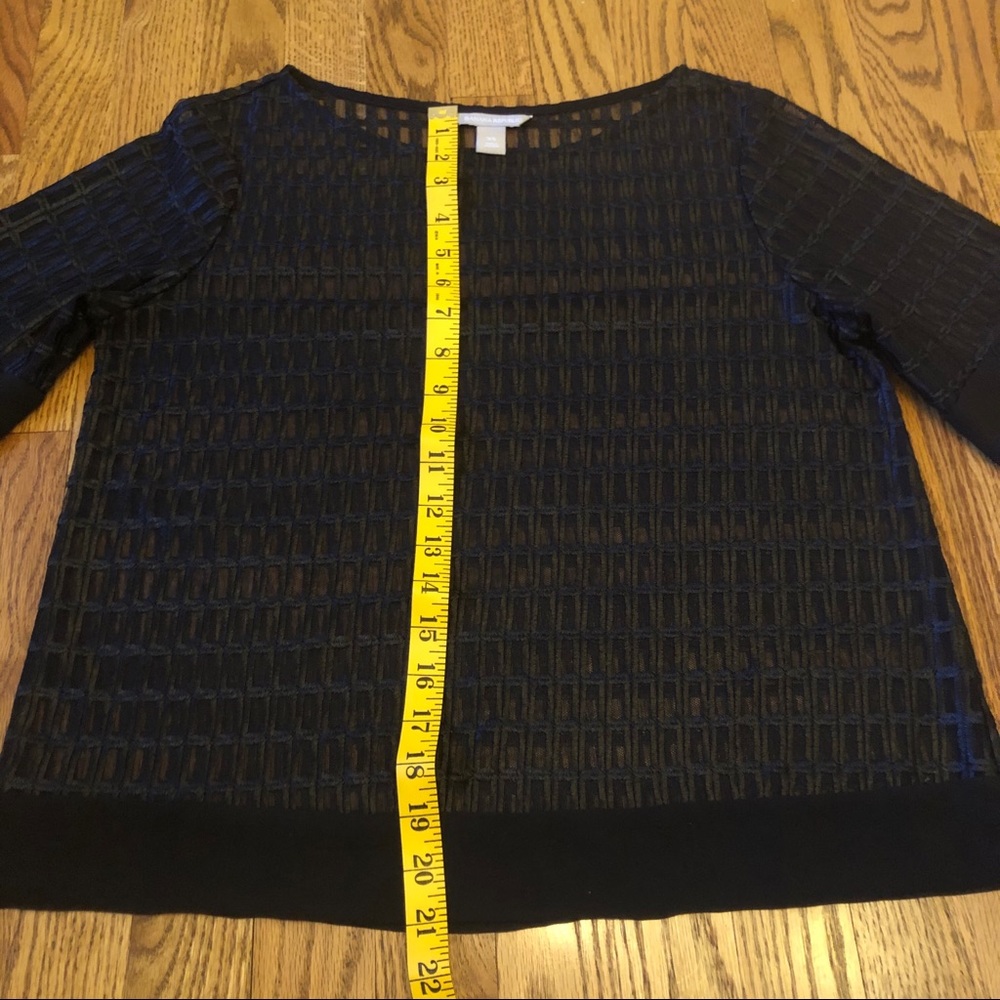 Banana Republic ~ Black Sheer Short Sleeve Top - Picture 6 of 9